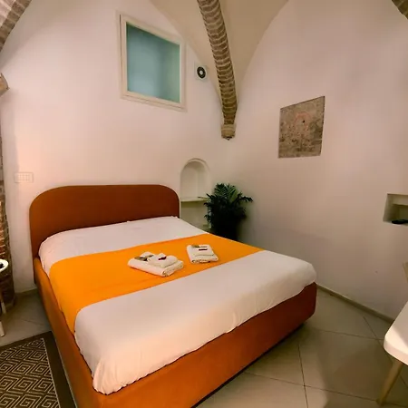 Hostel Little Italy Hostel Ex Chiesa S Donato *